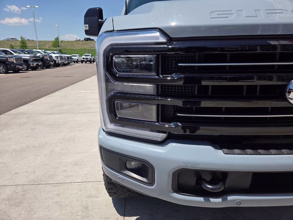 2025 Glacier Gray Metallic TriCoat Ford Super Duty F-350 SRW Platinum 4X4 Truck