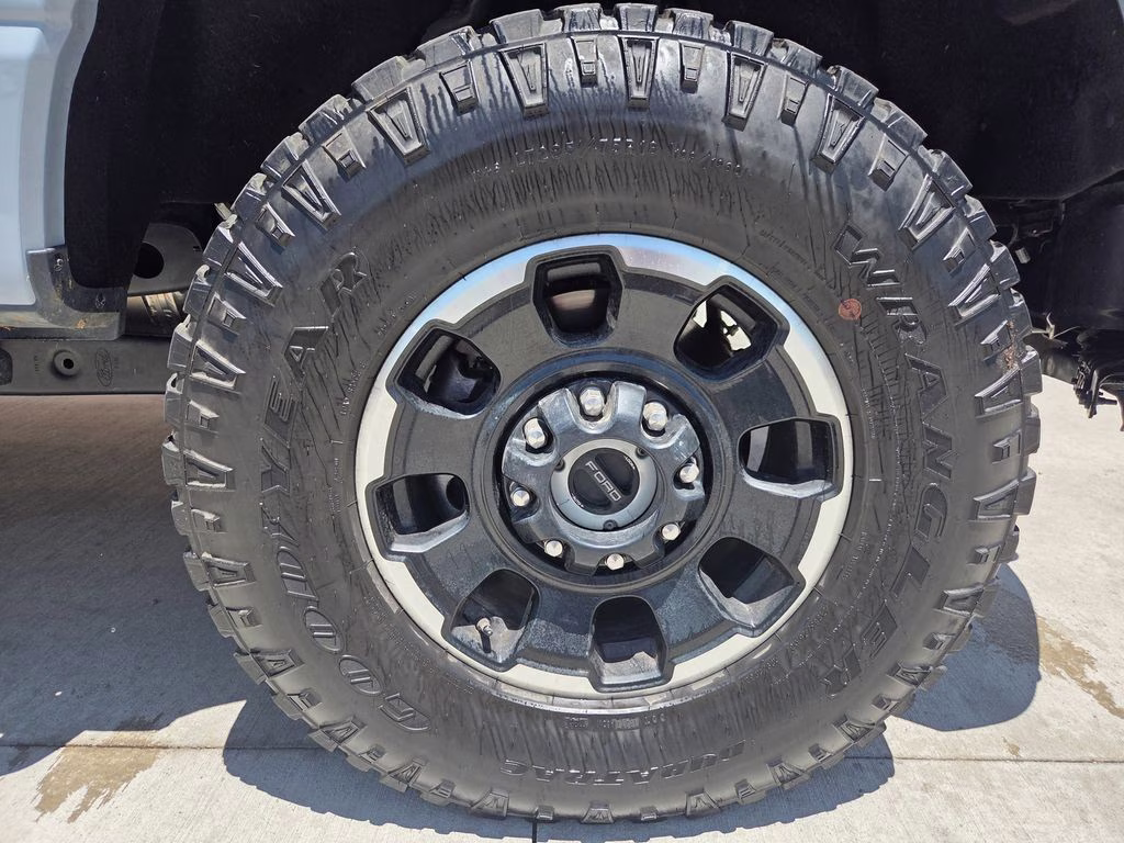 2025 Glacier Gray Metallic TriCoat Ford Super Duty F-350 SRW Platinum 4X4 Truck