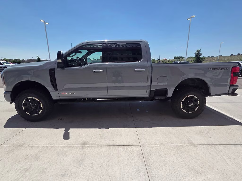 2025 Glacier Gray Metallic TriCoat Ford Super Duty F-350 SRW Platinum 4X4 Truck