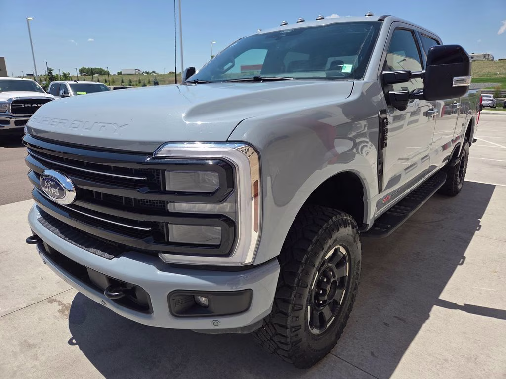 2025 Glacier Gray Metallic TriCoat Ford Super Duty F-350 SRW Platinum 4X4 Truck