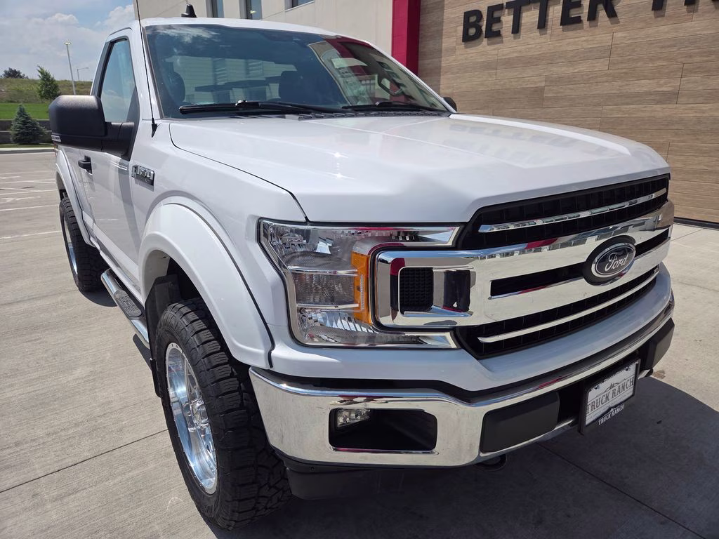 2020 Oxford White Ford F-150 XLT 4X4 Truck