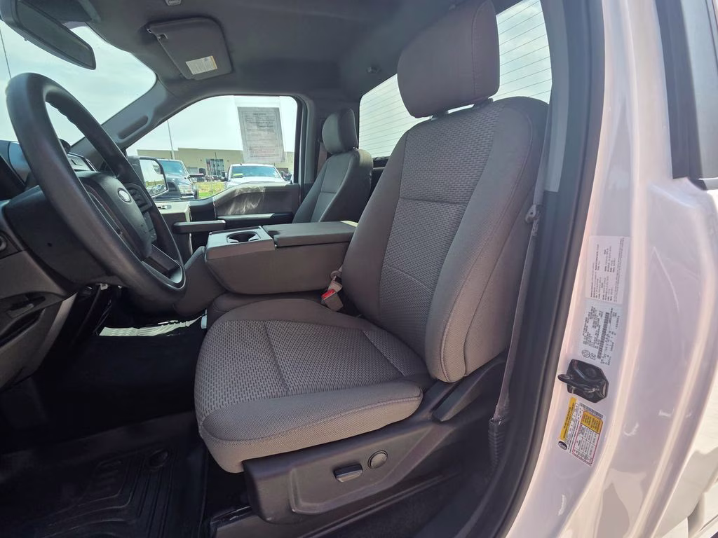2020 Oxford White Ford F-150 XLT 4X4 Truck