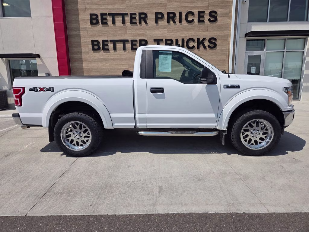 2020 Oxford White Ford F-150 XLT 4X4 Truck