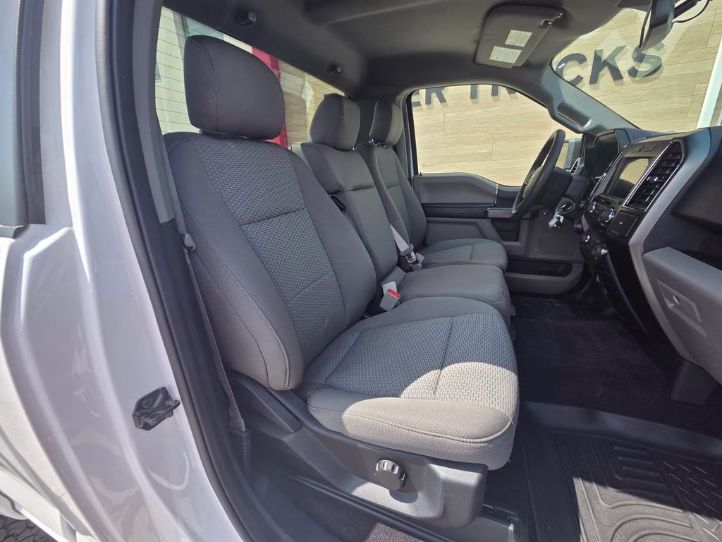 2020 Oxford White Ford F-150 XLT 4X4 Truck