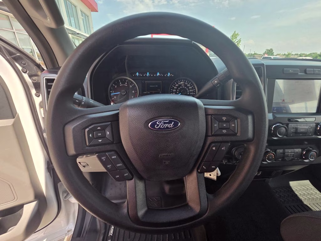 2020 Oxford White Ford F-150 XLT 4X4 Truck