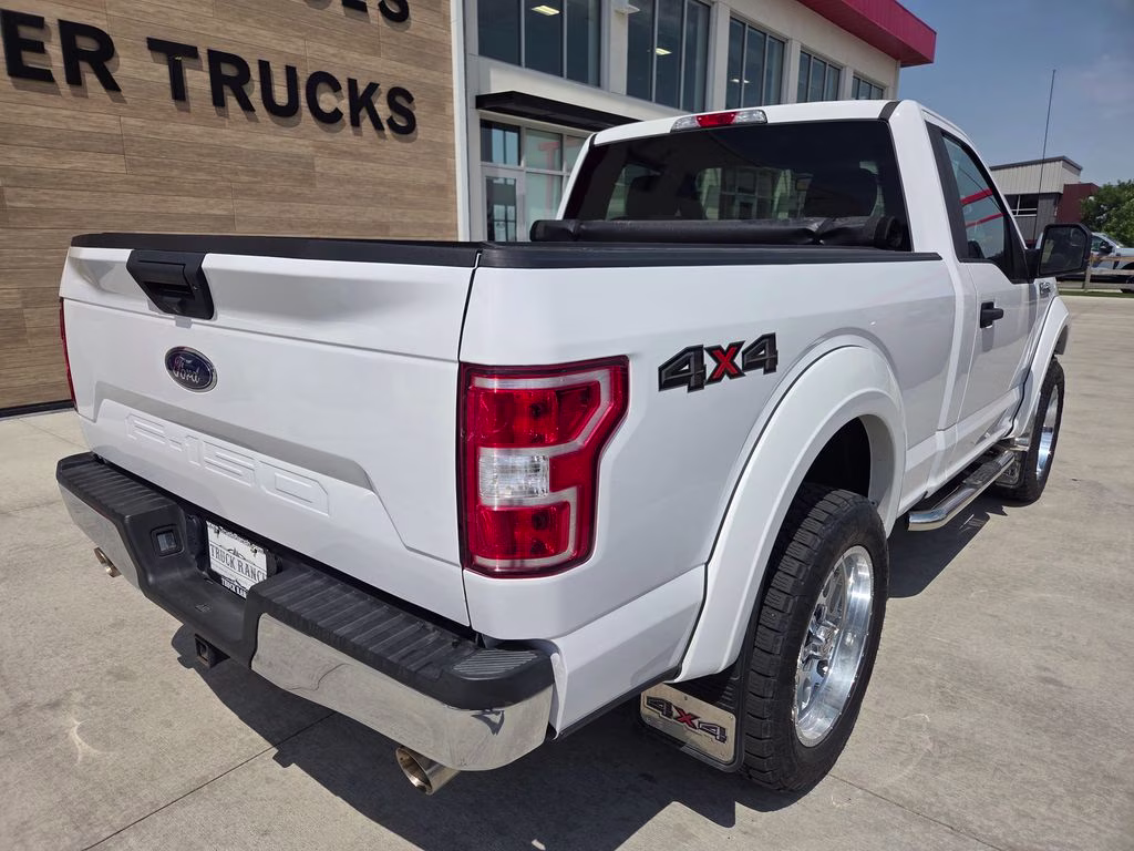 2020 Oxford White Ford F-150 XLT 4X4 Truck