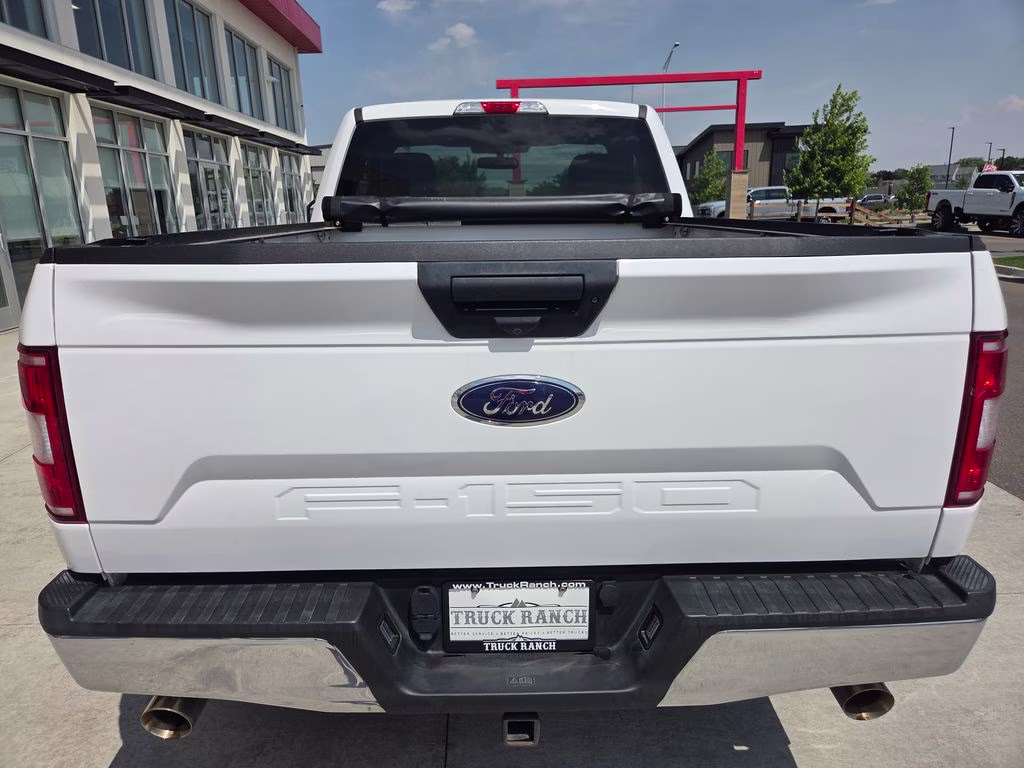 2020 Oxford White Ford F-150 XLT 4X4 Truck