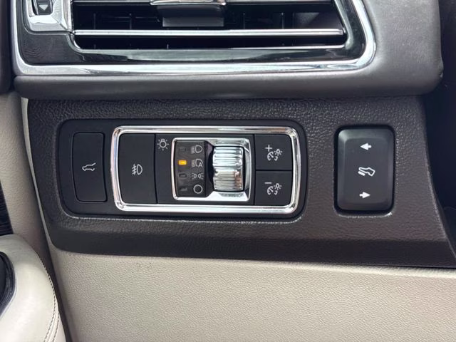 2022 Black Metallic Lincoln Navigator Black Label 4X4 SUV