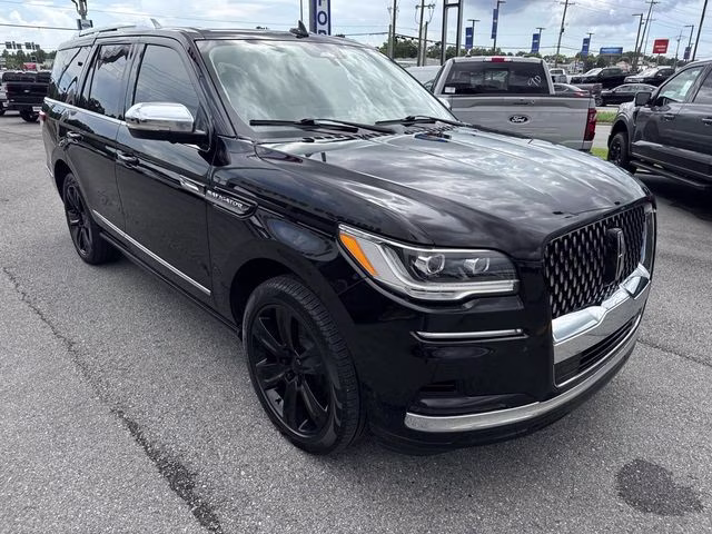 2022 Black Metallic Lincoln Navigator Black Label 4X4 SUV
