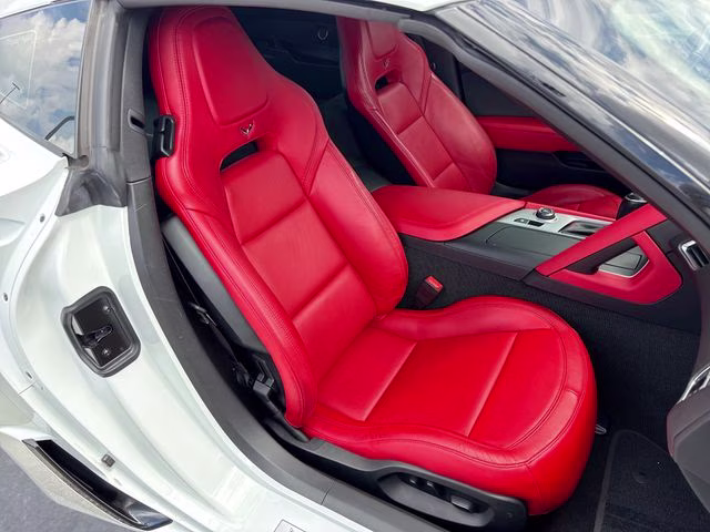 2019 Arctic White Chevrolet Corvette Grand Sport RWD Coupe