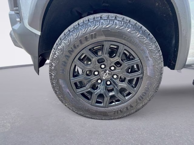 2026 Sterling Gray Metallic Chevrolet Colorado Trail Boss 4X4 Truck