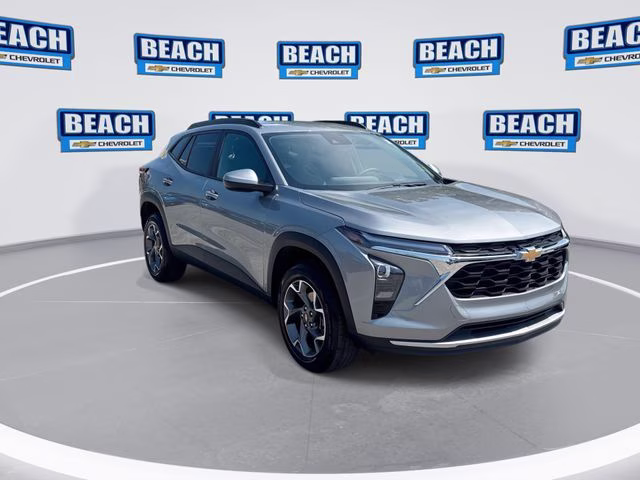 2025 Sterling Gray Metallic Chevrolet Trax LT FWD SUV