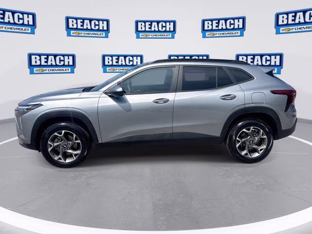 2025 Sterling Gray Metallic Chevrolet Trax LT FWD SUV
