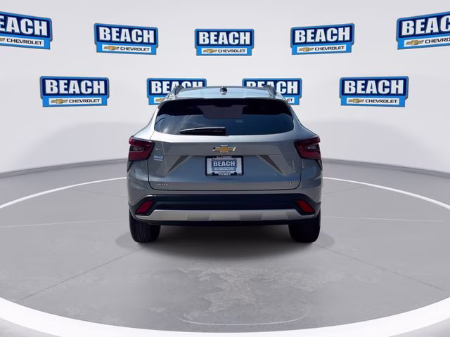 2025 Sterling Gray Metallic Chevrolet Trax LT FWD SUV