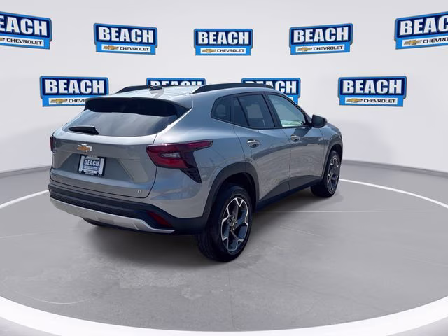 2025 Sterling Gray Metallic Chevrolet Trax LT FWD SUV