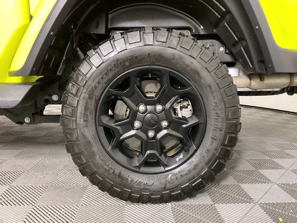 2023 High Velocity Clearcoat Jeep Gladiator Willys 4X4 Truck
