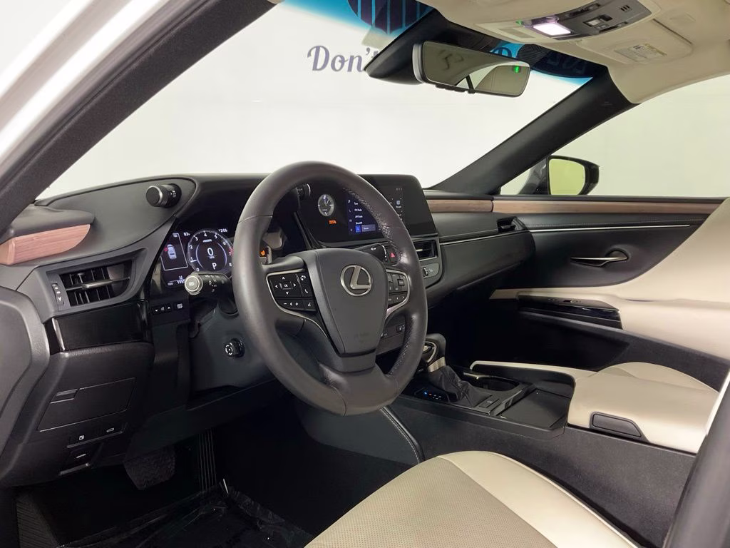 2024 White Pearl Lexus ES 350 FWD Sedan