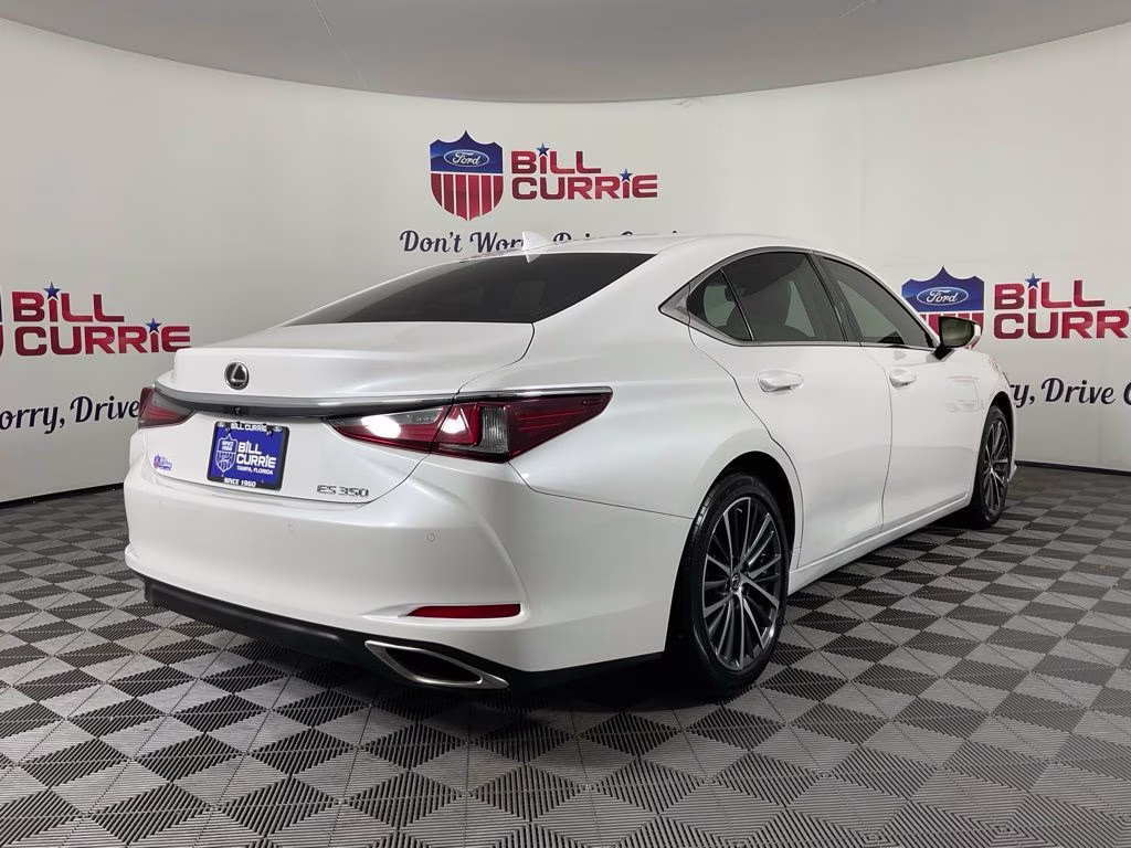 2024 White Pearl Lexus ES 350 FWD Sedan