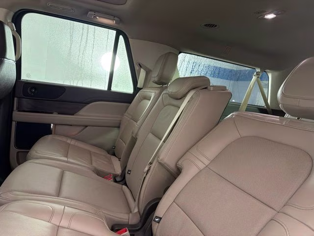 2024 White Metallic Lincoln Navigator L Reserve 4X4 SUV