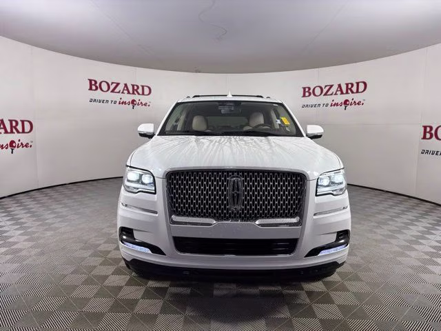 2024 White Metallic Lincoln Navigator L Reserve 4X4 SUV