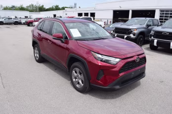 2025 Pearl Toyota RAV4 XLE FWD SUV
