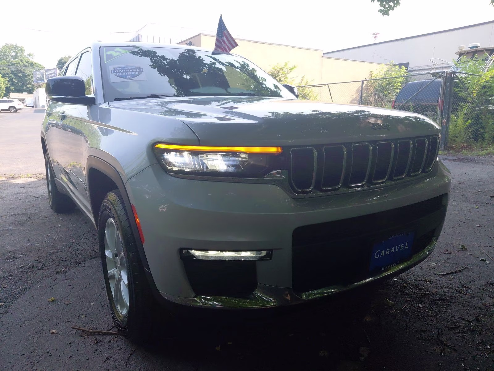 2021 Silver Zynith Jeep Grand Cherokee L Limited 4X4 SUV