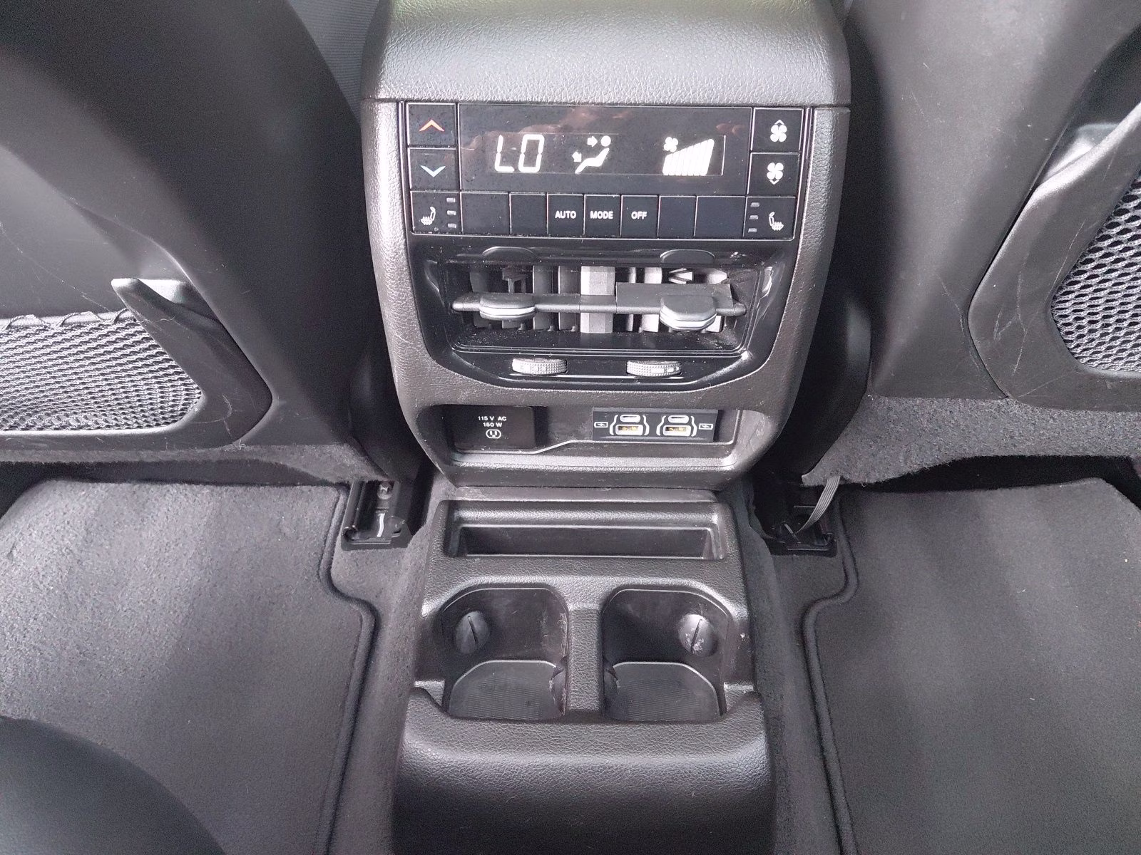 2021 Silver Zynith Jeep Grand Cherokee L Limited 4X4 SUV