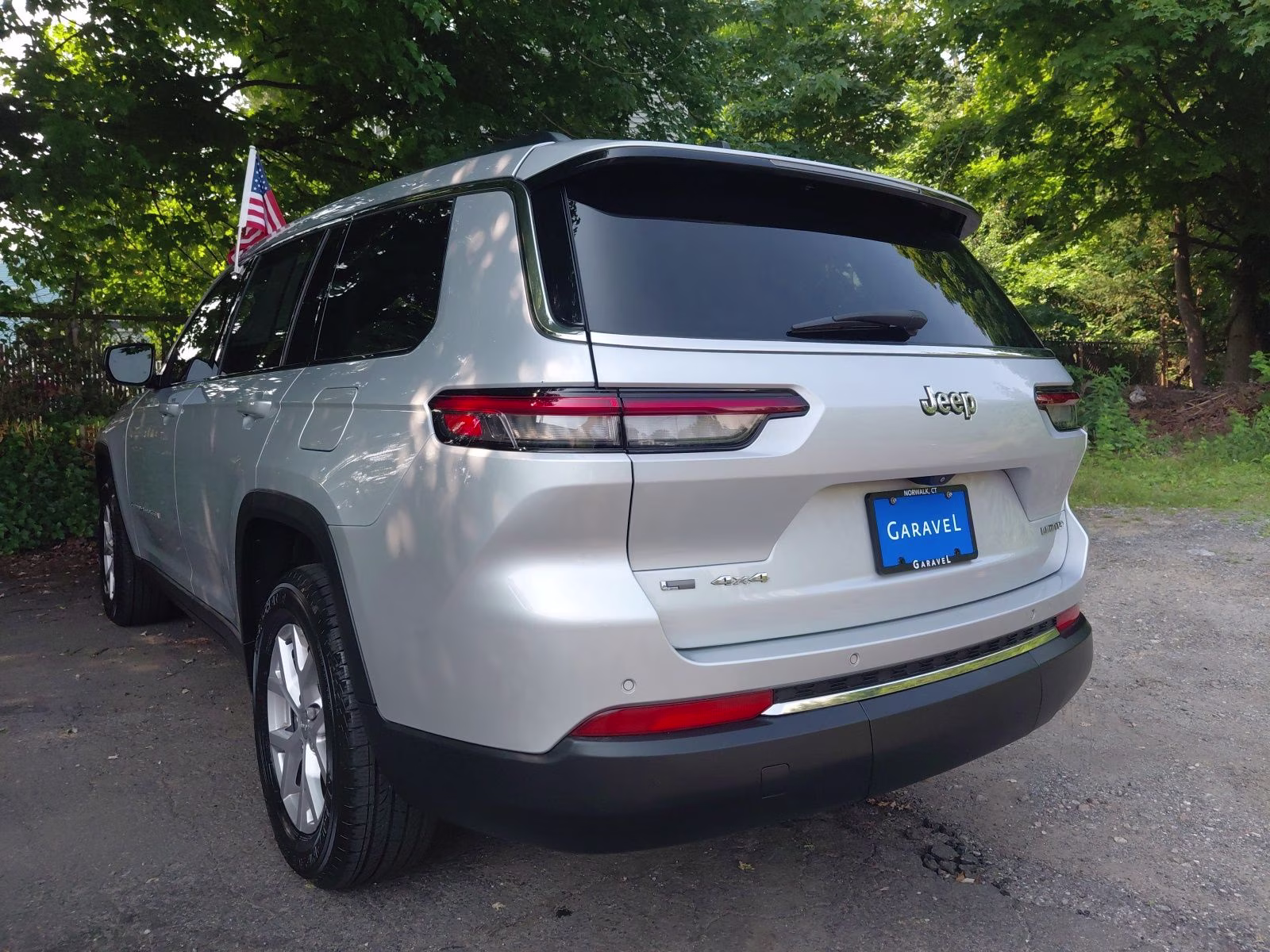 2021 Silver Zynith Jeep Grand Cherokee L Limited 4X4 SUV
