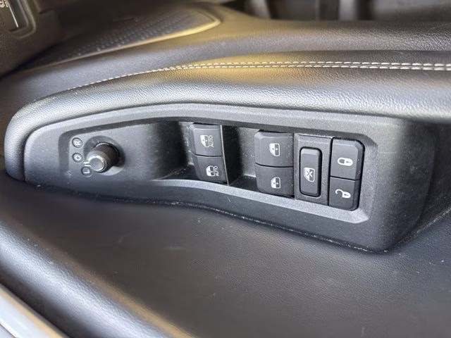 2021 Silver Zynith Jeep Grand Cherokee L Limited 4X4 SUV
