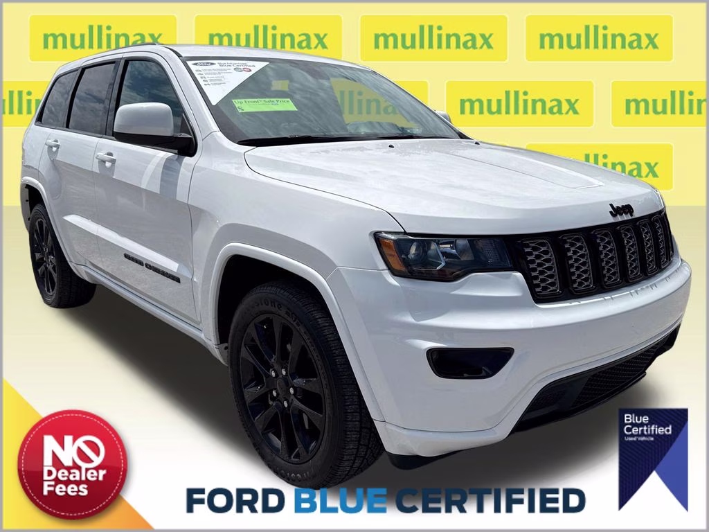 2021 Bright White Clearcoat Jeep Grand Cherokee Laredo X RWD SUV