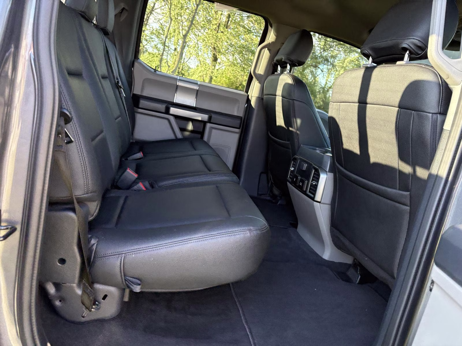 2022 Carbonized Gray Ford Super Duty F-250 SRW XLT 4X4 Truck