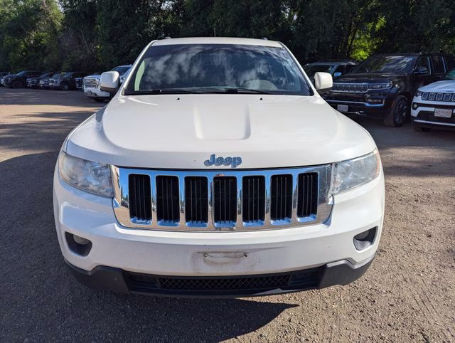 2011 Stone White Clearcoat Jeep Grand Cherokee Laredo 4X4 SUV