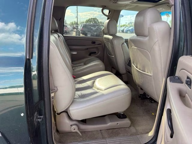 2004 Dark Green Metallic Chevrolet Suburban 1500 Z71 4X4 SUV