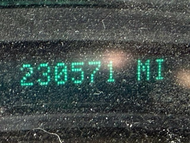 2004 Dark Green Metallic Chevrolet Suburban 1500 Z71 4X4 SUV