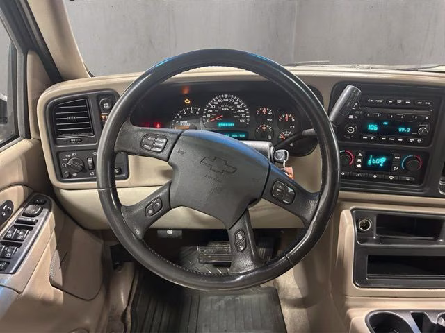 2004 Dark Green Metallic Chevrolet Suburban 1500 Z71 4X4 SUV