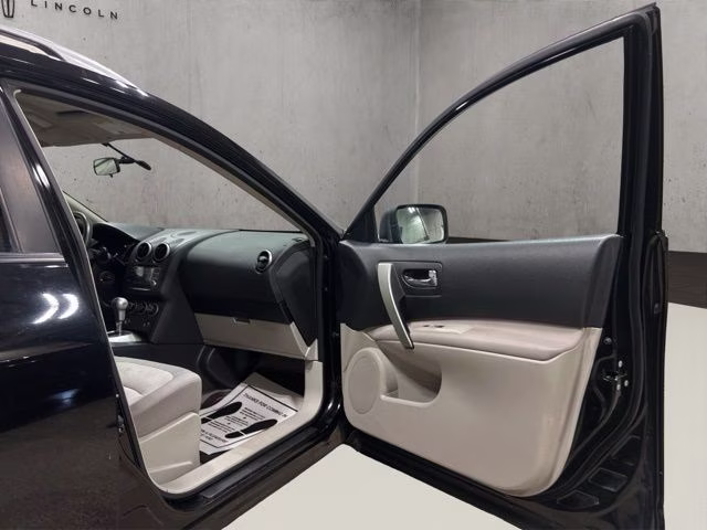 2011 Super Black Nissan Rogue SV AWD SUV