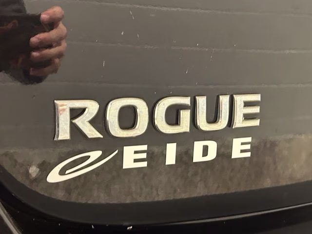 2011 Super Black Nissan Rogue SV AWD SUV