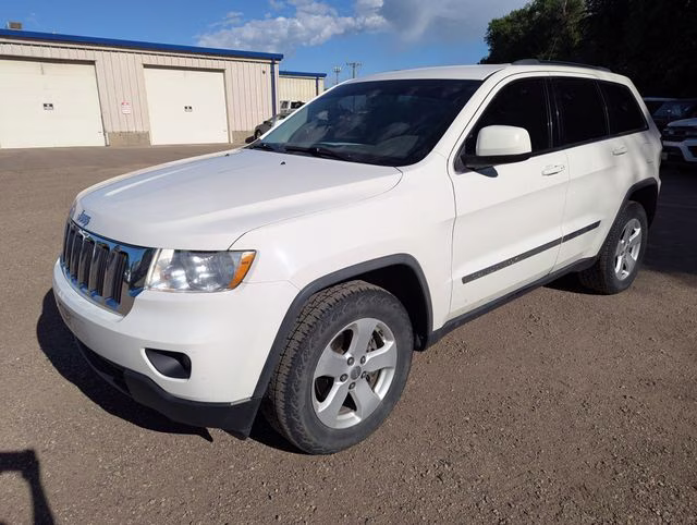 2011 Stone White Clearcoat Jeep Grand Cherokee Laredo 4X4 SUV