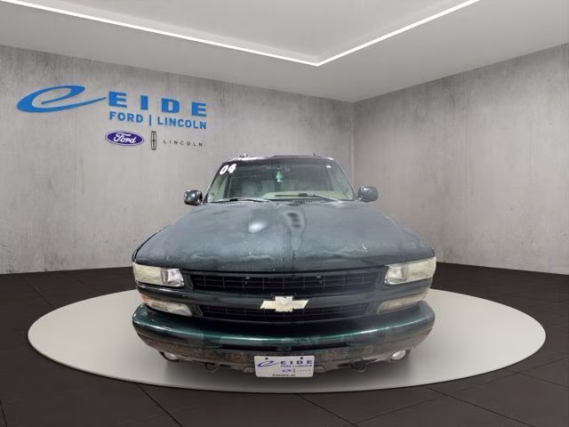 2004 Dark Green Metallic Chevrolet Suburban 1500 Z71 4X4 SUV