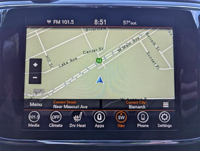 2021 Diamond Black Crystal Pearlcoat Jeep Grand Cherokee Laredo X 4X4 SUV