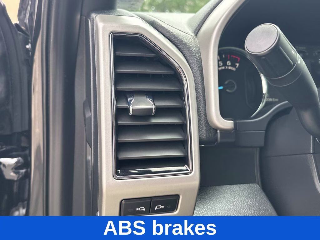 2020 Agate Black Metallic Ford F-150 Lariat 4X4 Truck