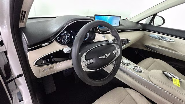 2023 Alta White Genesis GV70 2.5T AWD SUV