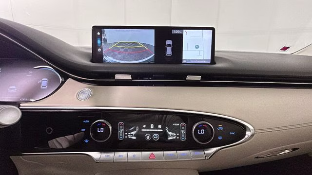 2023 Alta White Genesis GV70 2.5T AWD SUV