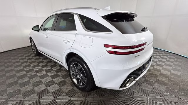 2023 Alta White Genesis GV70 2.5T AWD SUV