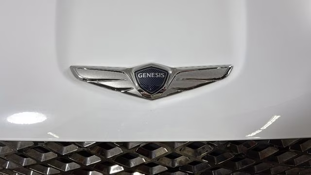 2023 Alta White Genesis GV70 2.5T AWD SUV