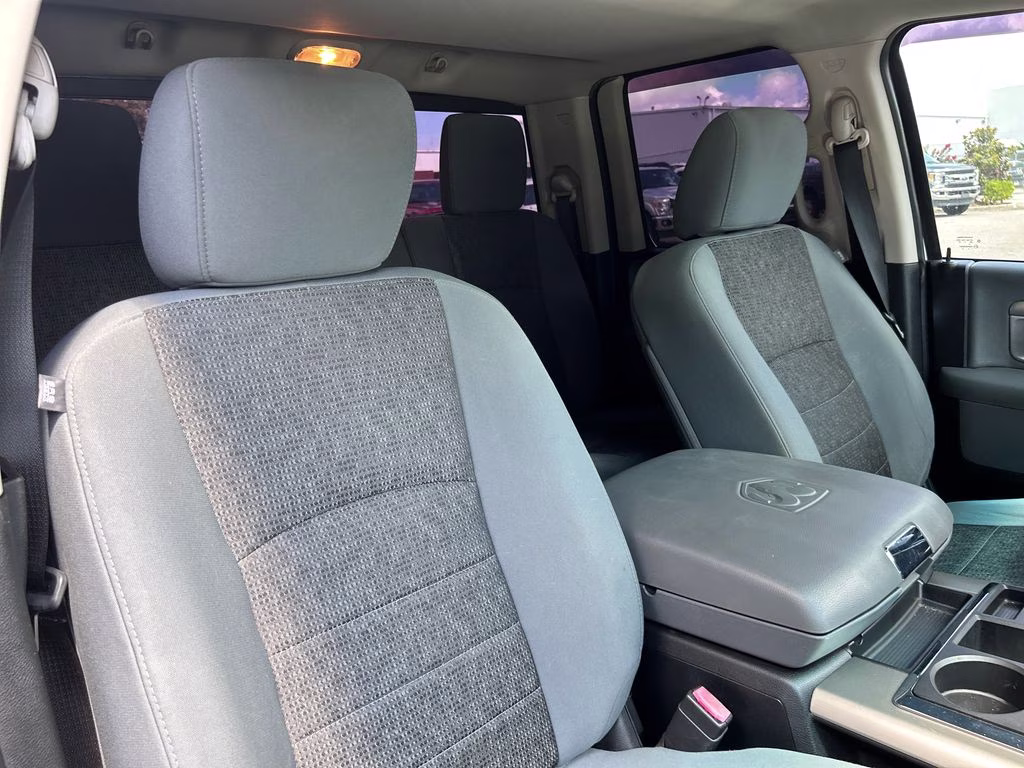 2013 Bright Silver Metallic Clearcoat Ram 1500 Big Horn RWD Truck