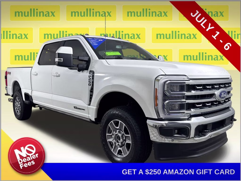 2023 Star White Metallic Tri-Coat Ford Super Duty F-250 SRW Lariat 4X4 Truck