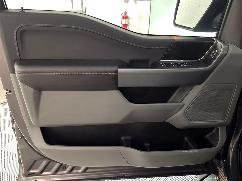 2023 Carbonized Gray Metallic Ford F-150 XLT 4X4 Truck