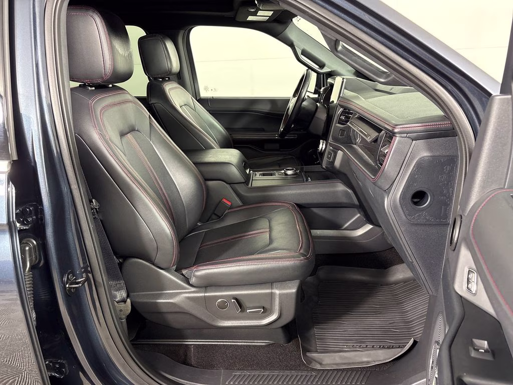 2023 Blue Metallic Ford Expedition Limited RWD SUV