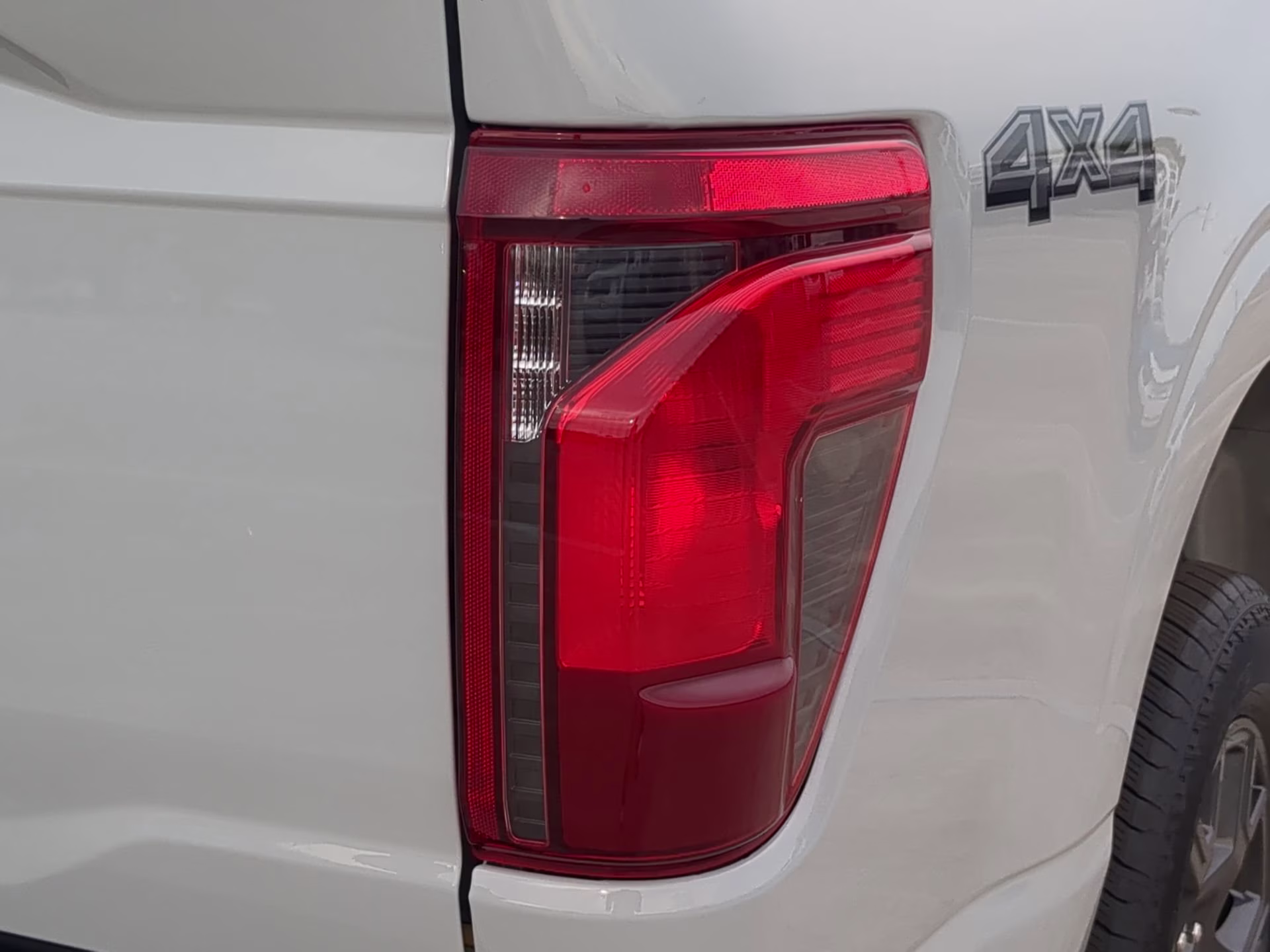 2026 Avalanche Ford F-150 STX Crew Cab Pickup 4X4 Truck